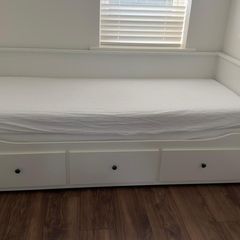 Ikea Hemnes - Day Bed