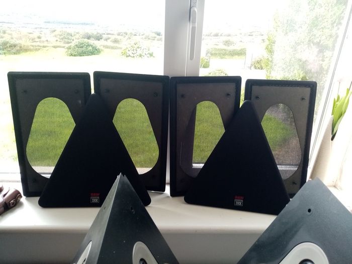 Bowers & Wilkins  //  SCM8 Dipole Surround Speakers