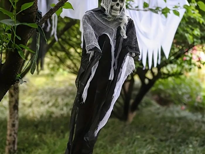 Skull Head Ghost Scary Halloween Decoration
