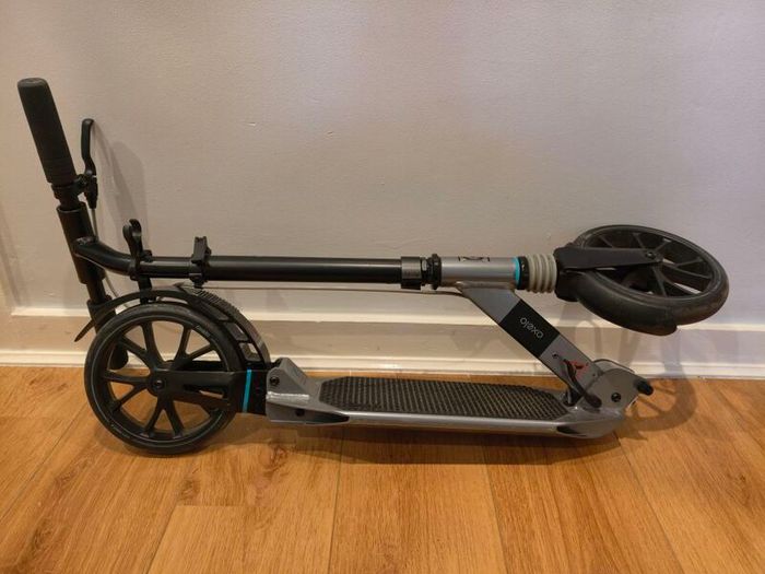 Oxelo Town 9 EF V2 Foldable Kids and Adult Scooter