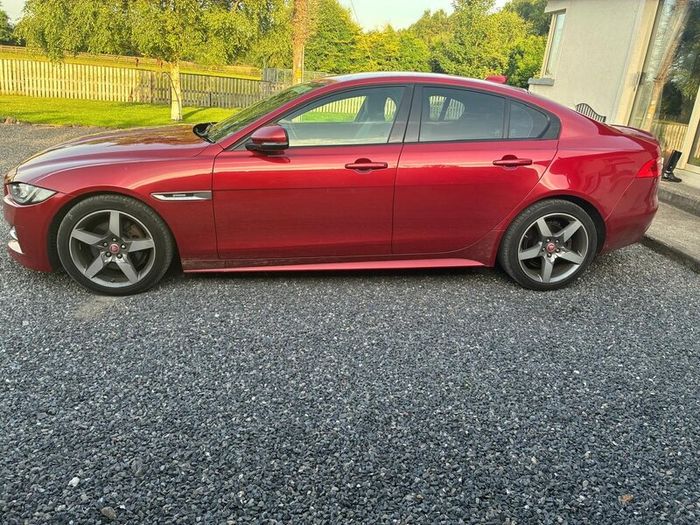 Jaguar XE 2018