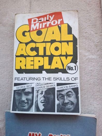 Vintage  1970's Daily Mirror Soccer Goal Action Replay Flip  Books Rare !  Flip The Pages And Watch A Goal Replay From The 1970's