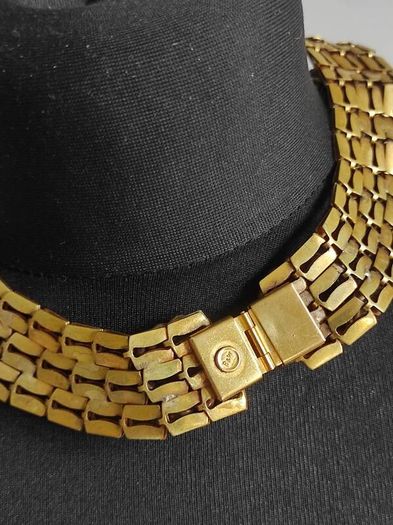 Butler and Wilson statement necklace