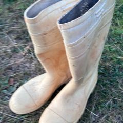 mens safety wellingtons size 9