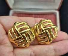 Vintage Gold Tone Earrings