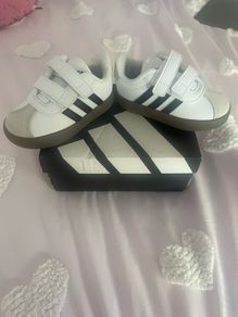 jnr adidas trainers brand new