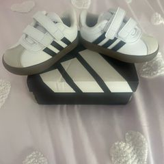 jnr adidas trainers brand new