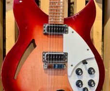 Rickenbacker 330/12 USA