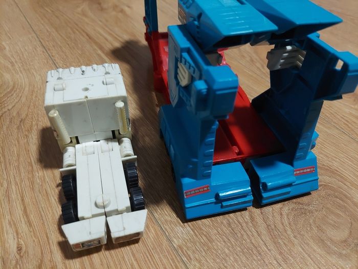 Transformer G1  Ultramagnus