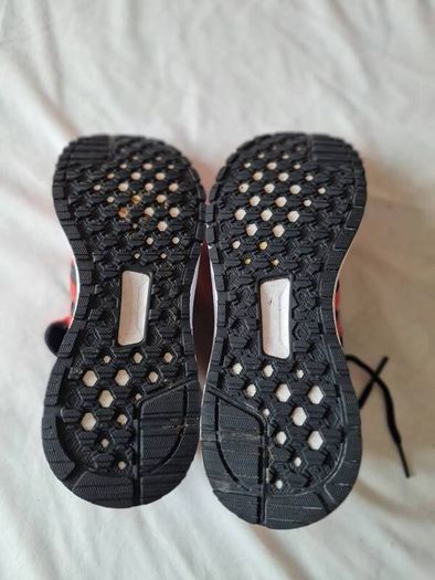 2017 adidas energy cloud 2 Size 8 eu 42 red/black In excellent condition
