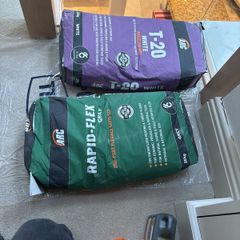 Arc 20kg tile adhesive bags /- unopened
