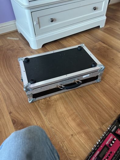 Boss RC-300 Loop station with flight case and power supply