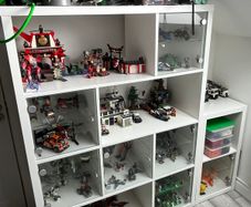 Large White Display / Storage Unit with Glass Doors