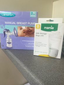 Manual breast pump