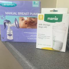 Manual breast pump