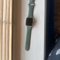 apple watch SE3 GPS 40mm starlight aluminium case