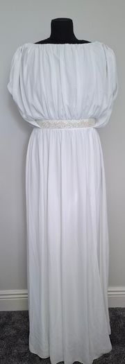 Beautiful Dress Debs / Bridal