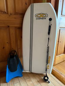 Ocean & Earth Edge 44 Bodyboard, Complete with Genuine Ocean & Earth Coiled Leash