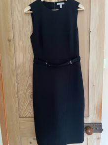 Black sleeveless dress