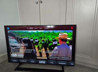 43" Samsung Smart 4K TV Perfect