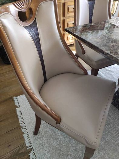 dinning table & chairs