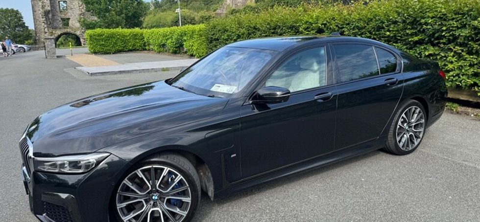 BMW 7-Series 2021