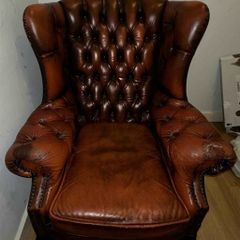 2 Chesterfield Armchairs