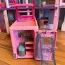 Barbie dream house Image 7
