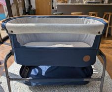 Maxi Cosi Iora Co-sleeper. New mattress!