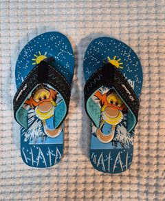 Boys flip-flops