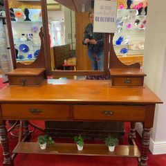 Antique victorian/edwardian dressing table