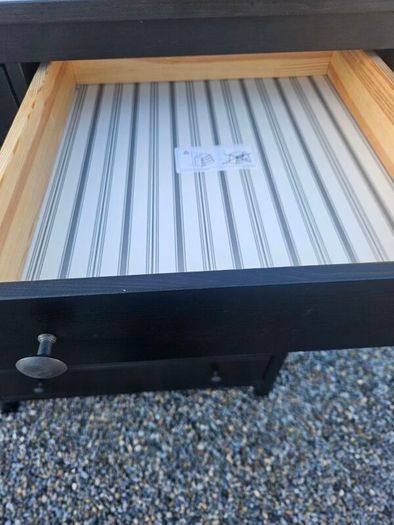 chest of drawers