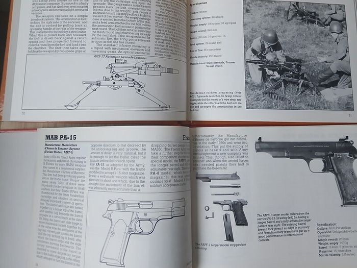 Greenhill Military Manuals Ian Hogg Small Arms Infantry Weapons Bundle