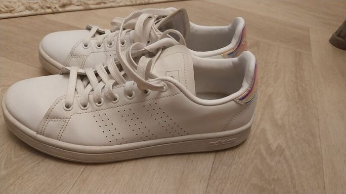 Size 6 adidas