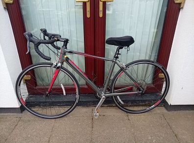 giant mint condition road bike