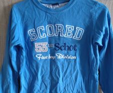 Boy tops 4/6 years old barely worn 8.each