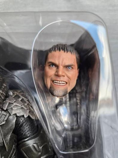 Hot Toys General Zod Superman Man of Steel 1/6 scale figure