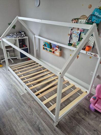 Montessori kids bed