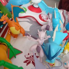 pokemon toys including 2 games