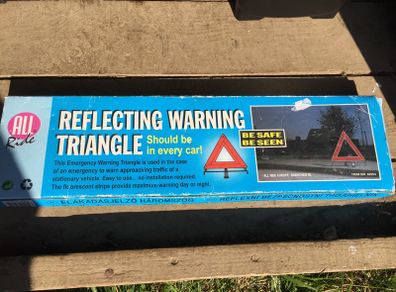 Reflecting Warning Triangle