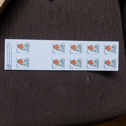 Irish 2001 Stamp Booklet."E".Definitive.Robin.10 x Stamps.Mint never hinged.