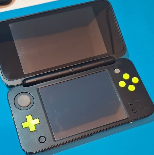 New 2DS XL Black & Lime (Modded)