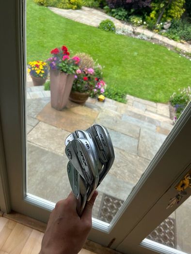 Callaway apex pro 21 irons. ( great condition)