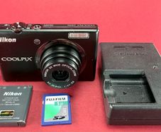 Nikon Coolpix S570