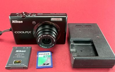 Nikon Coolpix S570