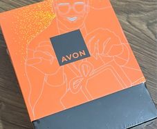 Avon men perfume set