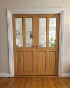 Premium Solid Oak Glazed Double Doors - 180 degree Fold-Back Hinges