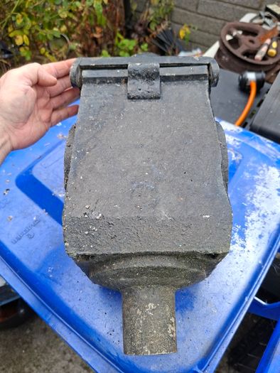Large Old Railway Signal Lamp with Internal Oil Burner, Postage or Collection is always welcome