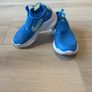 Nike Flex Runners boys/girls size UK 7.5; EU 25 Image 2
