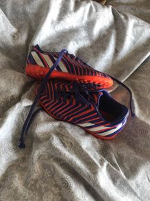 kids football boots